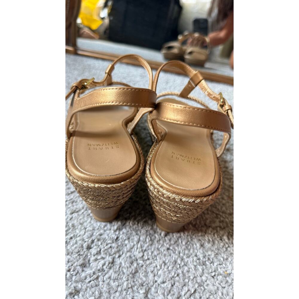 Stunning Stuart Weitzman Gold Espadrille Wedge Sandals Size 8 T-Strap Platform - Picture 7 of 7